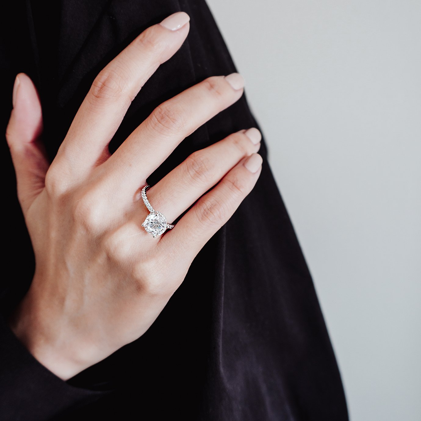 2.0 CT Round Hidden Halo CVD F/VS2 Diamond Engagement Ring