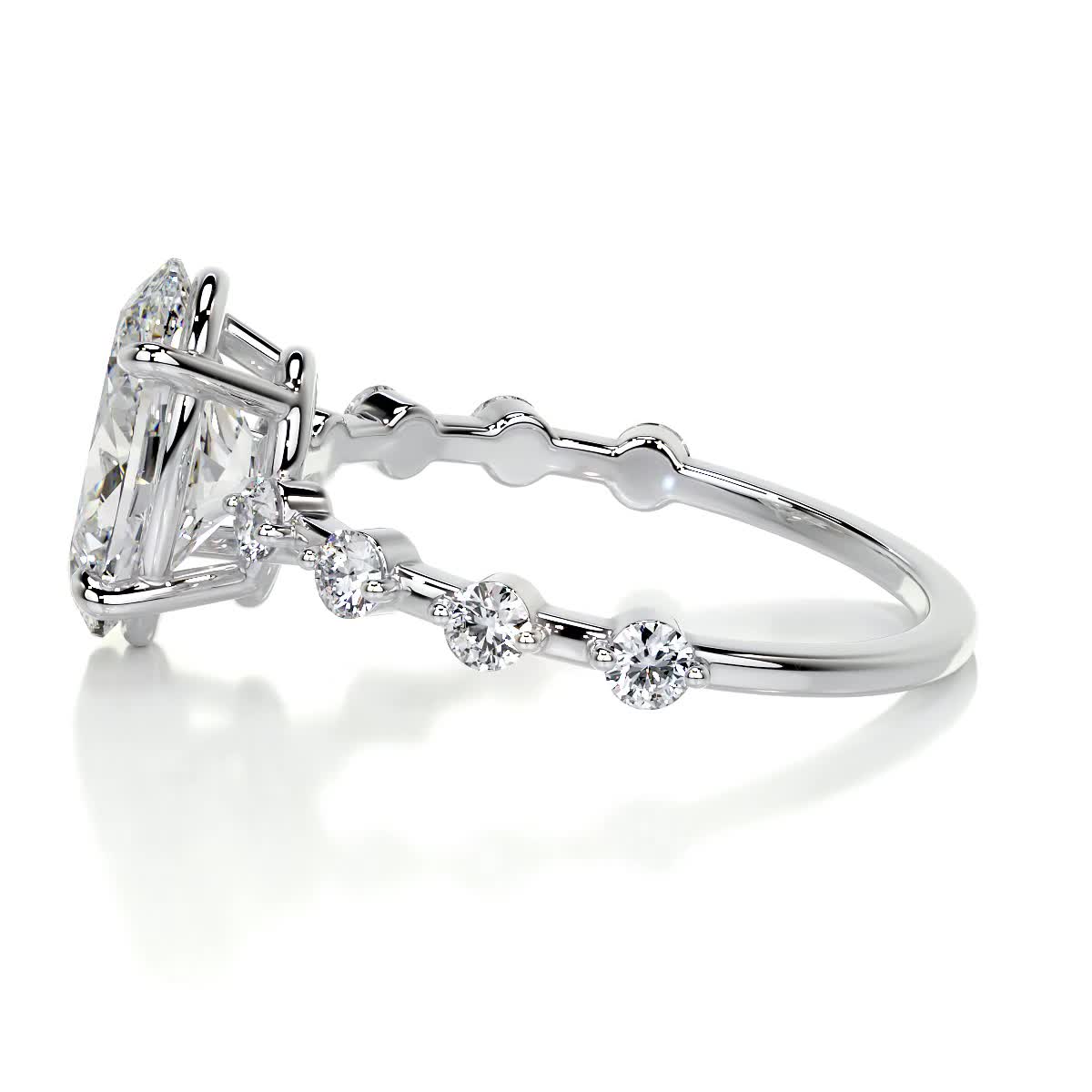 3.0 CT Oval Solitaire CVD E/VS1 Diamond Engagement Ring