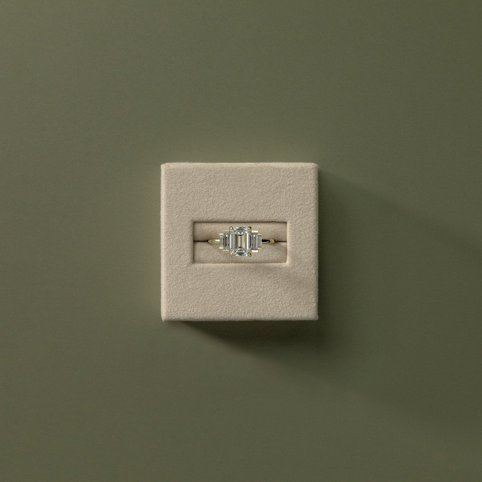 CUJ064