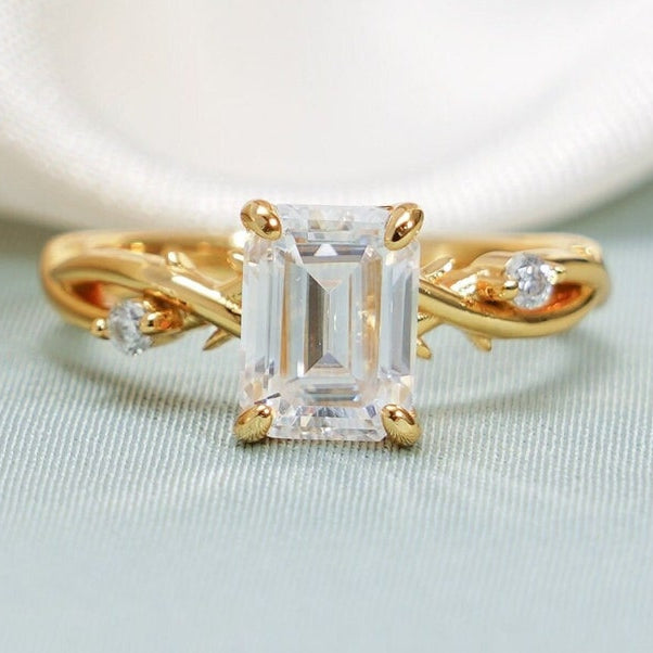 Stunning 1.0 - 2.0 CT Emerald Moissanite Engagement Ring with Twisted Pave Design 1