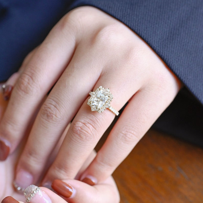 Stunning 1.5 - 2.5 CT Radiant Moissanite Engagement Ring with Pave & Halo Design 2